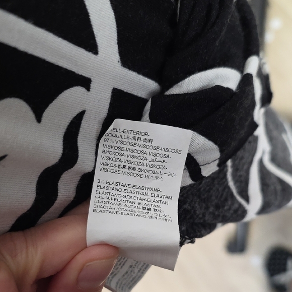 Desigual Black & White Graphic Dress with Red Sash Belt – Made in Spain – Size M - Picture 7 of 10